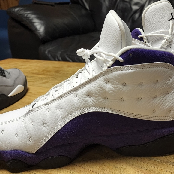 Jordan retro 13 lakers size 11 - Picture 4 of 9